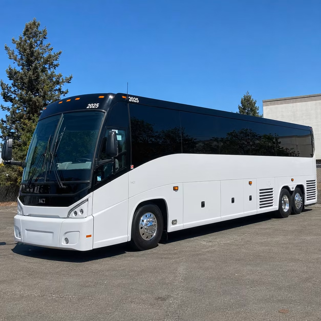 clovis charter bus hero 3