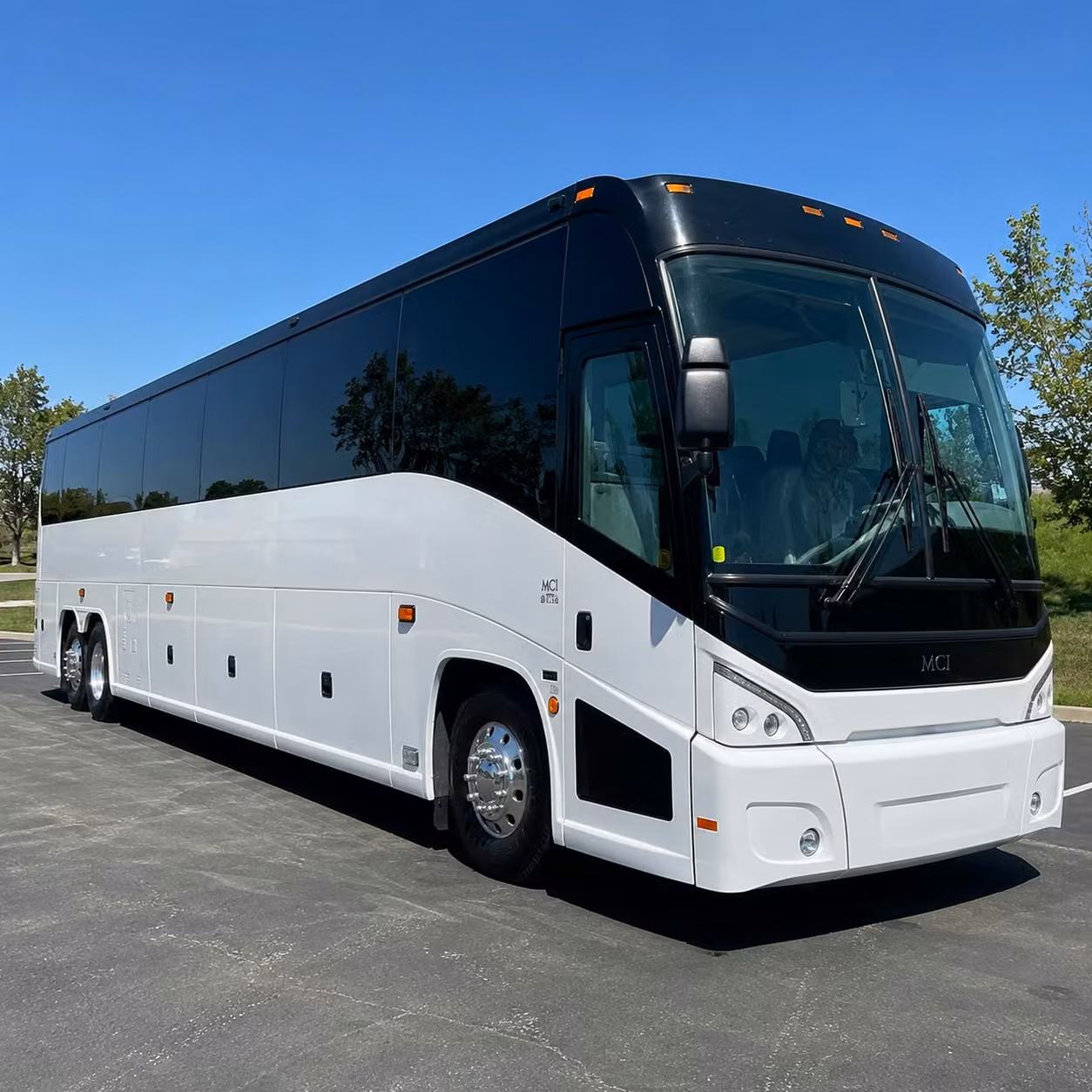 university and college groups traveling through clovis have a smarter airport option
